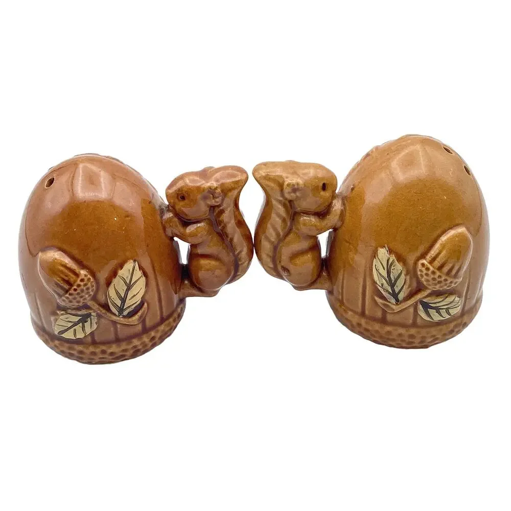Vintage Salt & Pepper Shakers: Rocky Mountain SQUIRRELS and ACORNS Ceramic Set